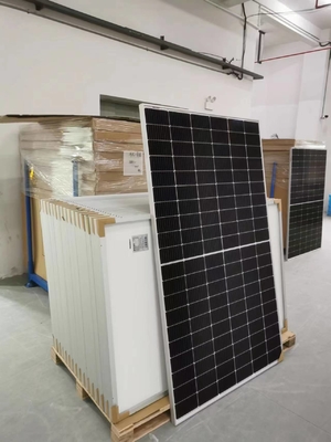 comprar La energía solar impermeable IP67 artesona el mono panel solar 460W de la media célula online manufacture